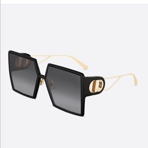 Dior 39 Montaigne Glasses
